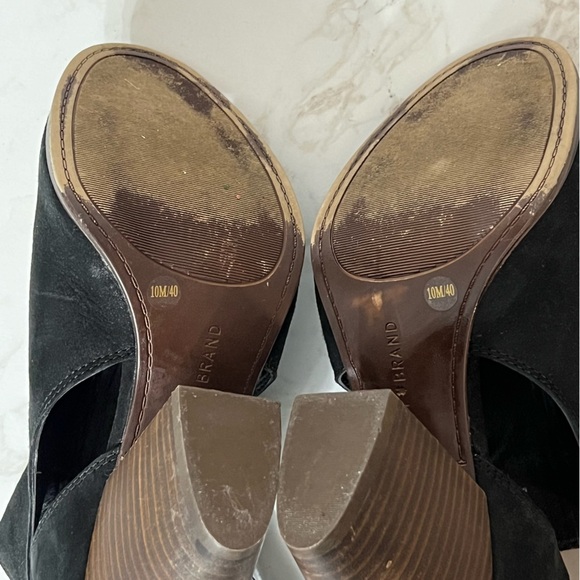 Lucky Brand Suede Peep Toe Black Shootie Sandals sz 10 - Picture 13 of 13